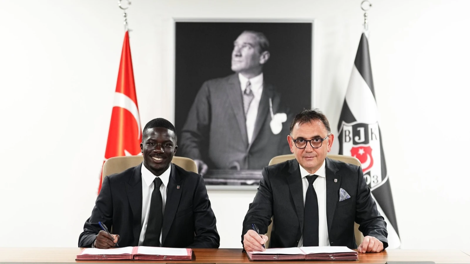 Beşiktaş ilk transferini resmen duyurdu