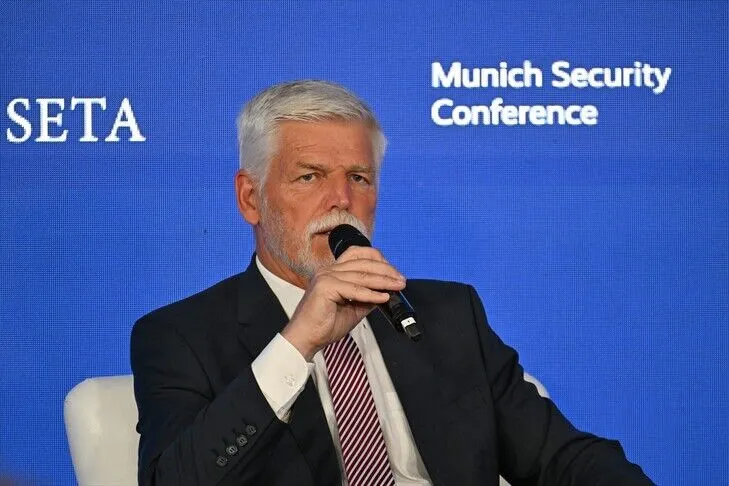 Çekya Cumhurbaşkanı Pavel, Avrupalı müttefiklerin savunmaya odaklanması gerektiğini söyledi