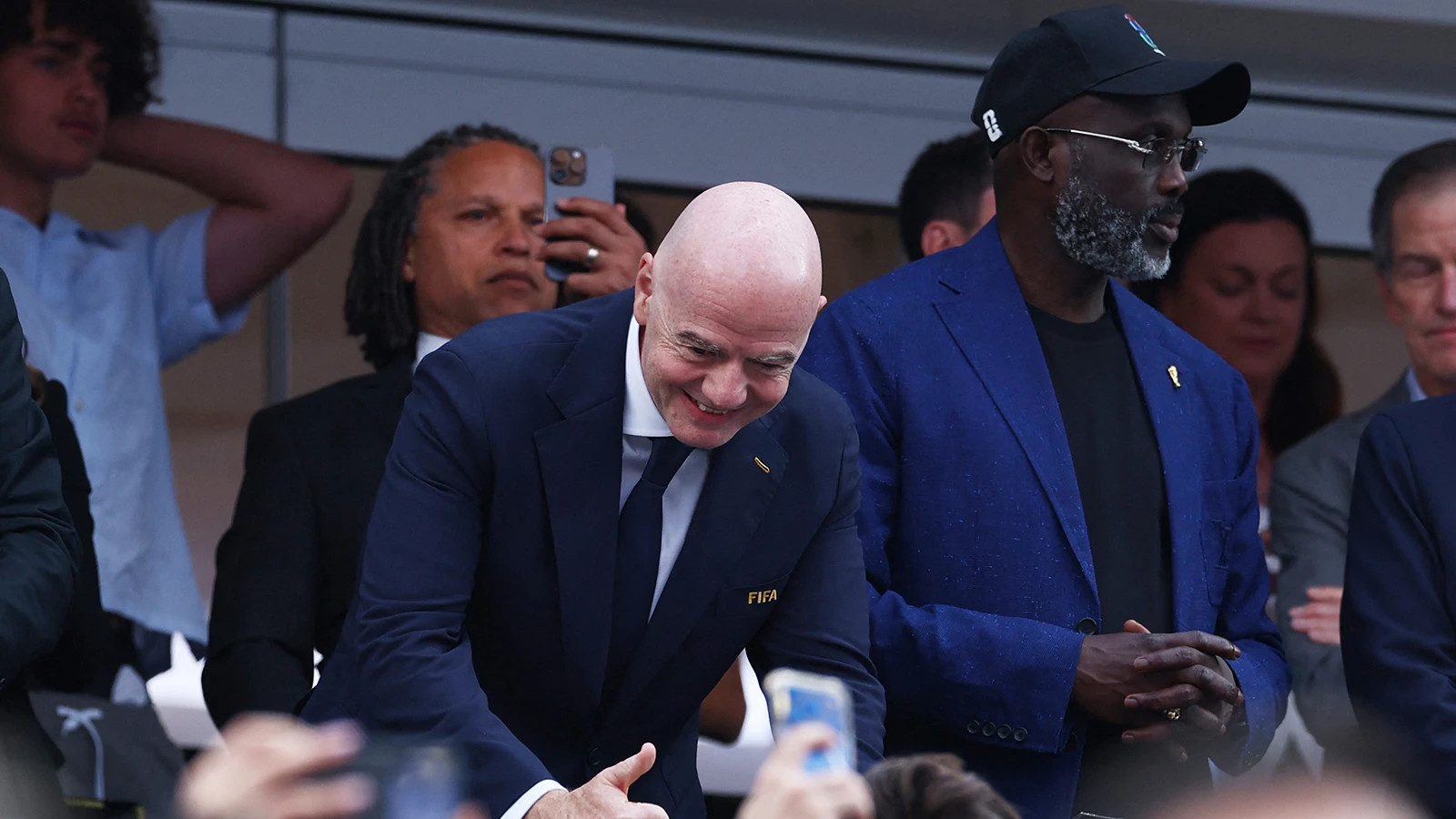 FIFA Başkanı Infantino, İranlı futbolcuları kutladı: "Dünyaya güçlü bir mesaj veriyorsunuz"
