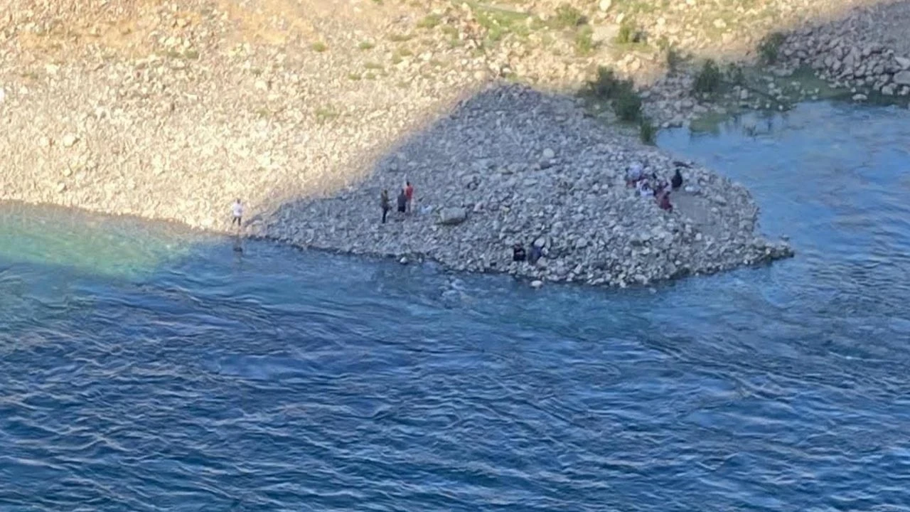 Mardin’de yürek yakan veda: Baraj gölünde boğulan Ramazan son yolculuğuna uğurlandı