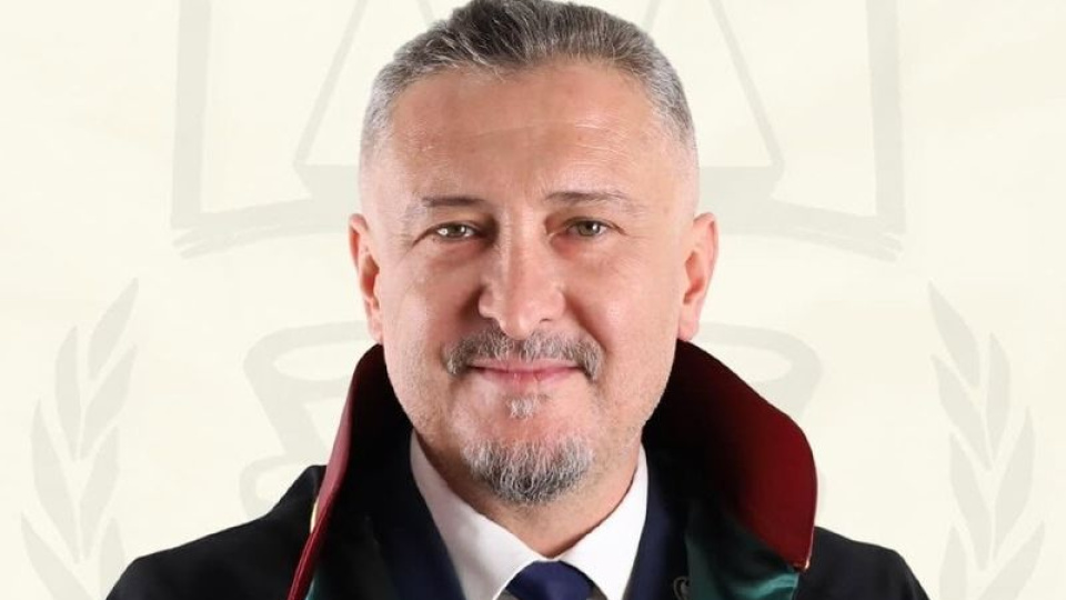 O baro başkanı istifa etti