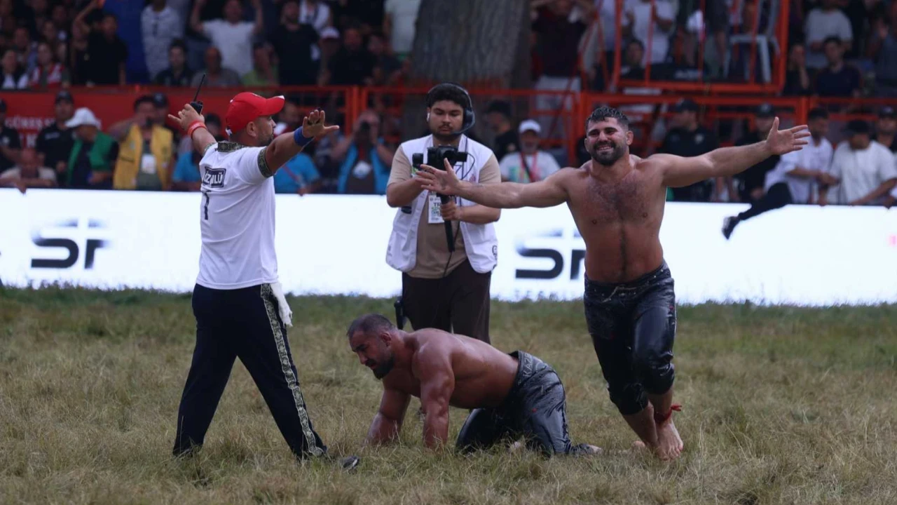 Erkan Taş Kırkpınar'da başpehlivan oldu