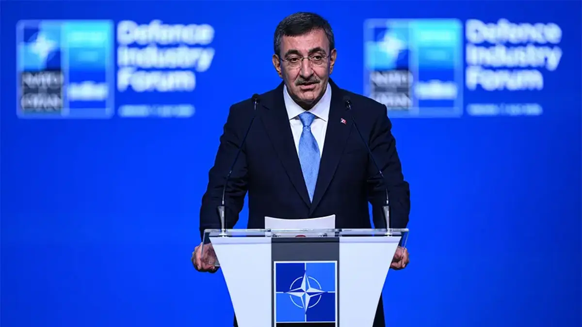 Cevdet Yılmaz: Cevdet Yılmaz: Anlamsız yaptırımları kaldıralım