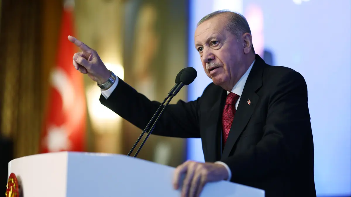 Cumhurbaşkanı Erdoğan'dan şampiyon olan Filenin Sultanları'na tebrik