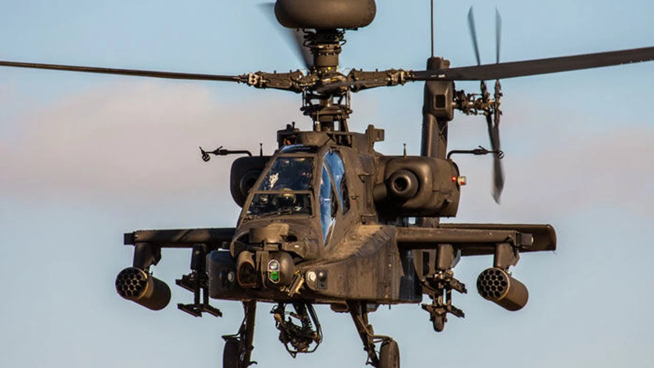 ABD ordusuna ait AH-64 Apache helikopteri Hürmüz Boğazı'nda düştü