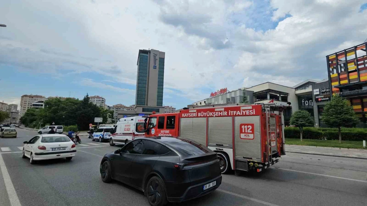 Forum Kayseri’yi birbirine katan çocuk gözaltına alındı