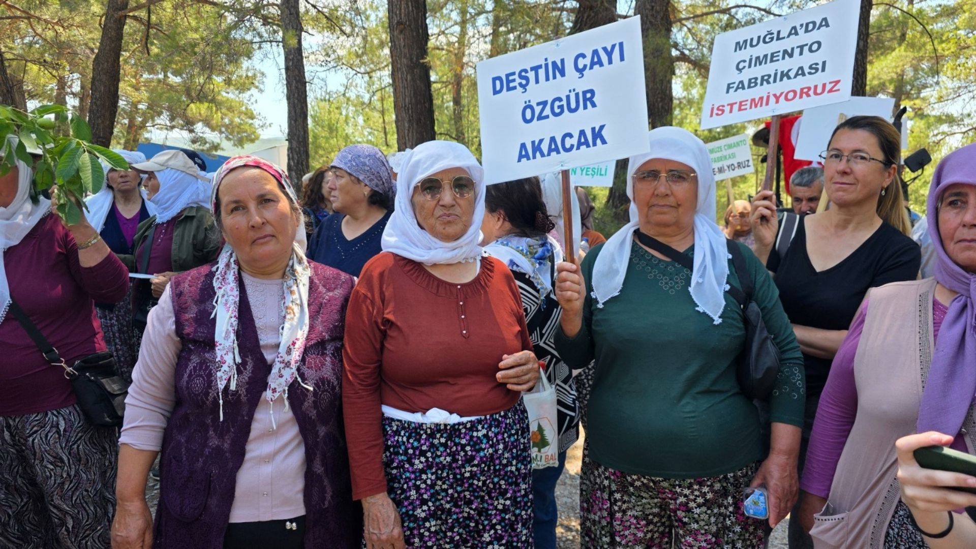 Deştin’de çimento direnişi sürüyor