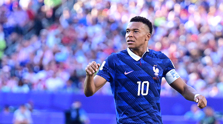 Dünya Kupası'nda Fransa çeyrek finalde! Mbappe Paraguay'ı devirdi