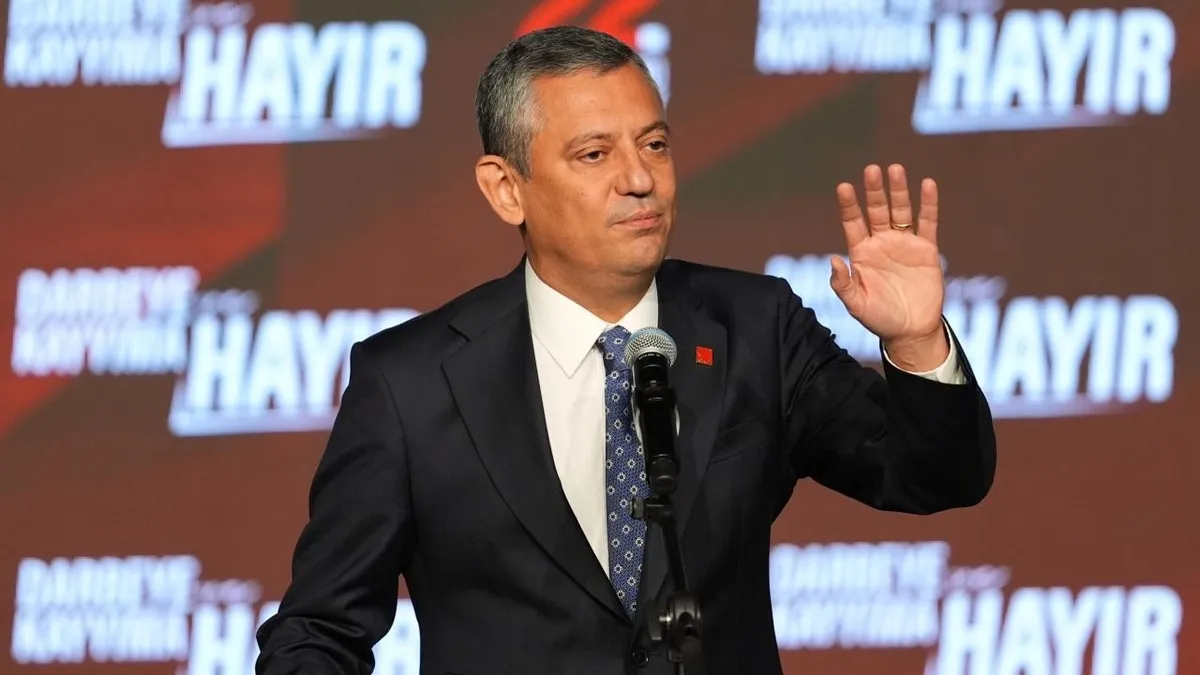 Rüşvet soruşturması: Özgür Özel'in eski makam şoförü gözaltına alındı