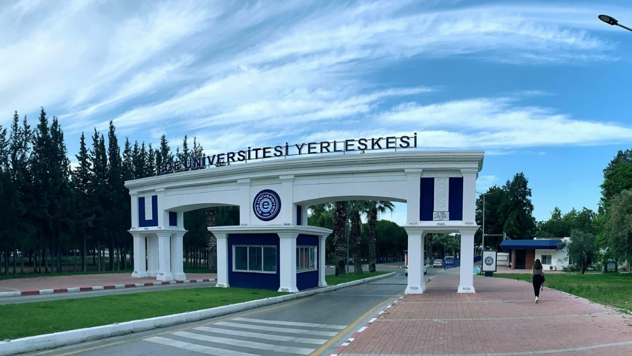 Ege Üniversitesi'nde dudak uçuklatan vurgun iddiası: Çok sayıda gözaltı var!