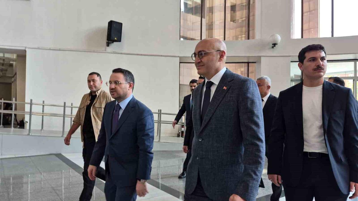 Adalet Bakanı Akın Gürlek'ten Bakırköy Adalet Sarayı'na ziyaret