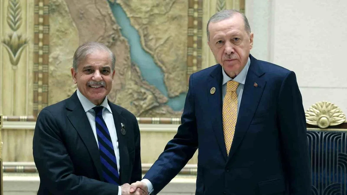 Pakistan Başbakanı Türkiye'ye geliyor