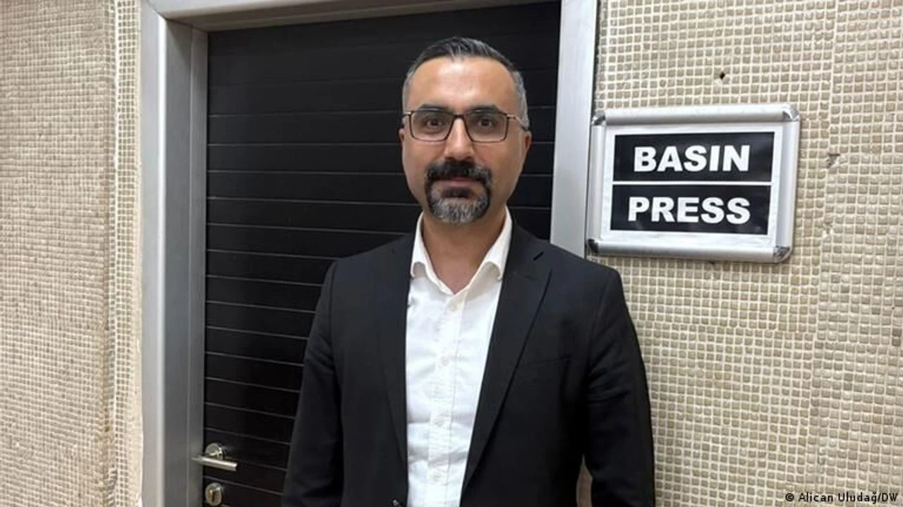 Gazeteci Alican Uludağ adli kontrol şartıyla serbest bırakıldı