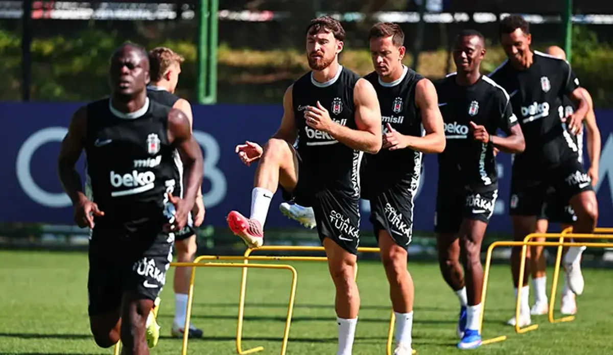 Beşiktaş'ta Midtjylland mesaisi devam ediyor