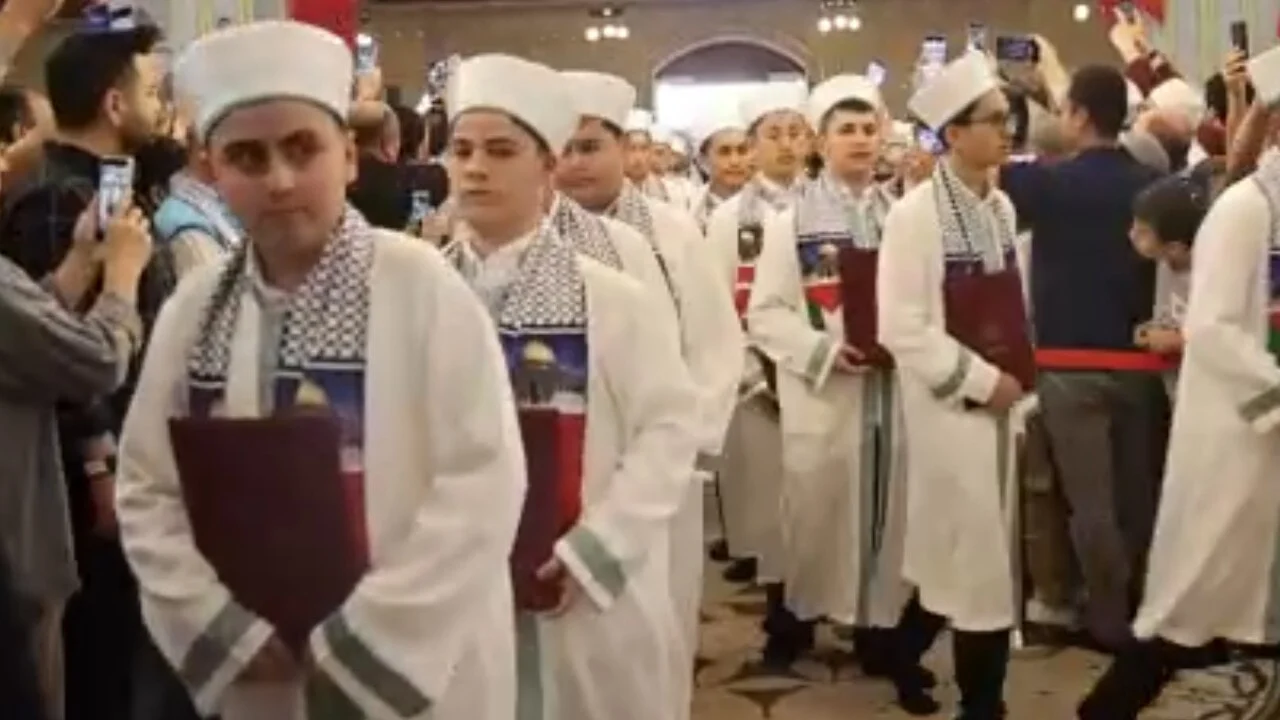 Hafız ordusuna 207 yeni öğrenci daha katıldı