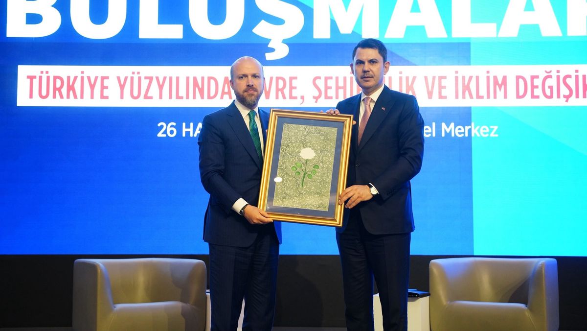 Bakan Kurum: İstanbul'un 39 ilçesinde 233 bin konutun dönüşüm sürecine devam ediyoruz