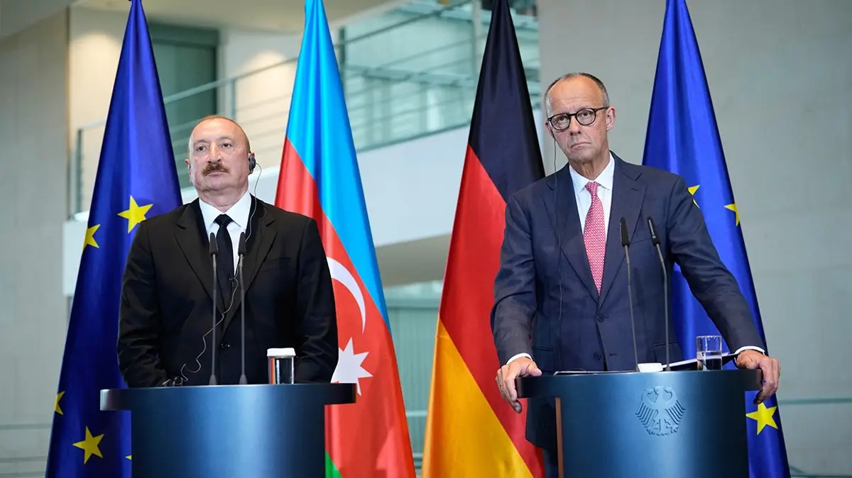 Berlin'deki zirvede gizli görüşme gerilimi! Merz haberim yok dedi, Aliyev doğruladı