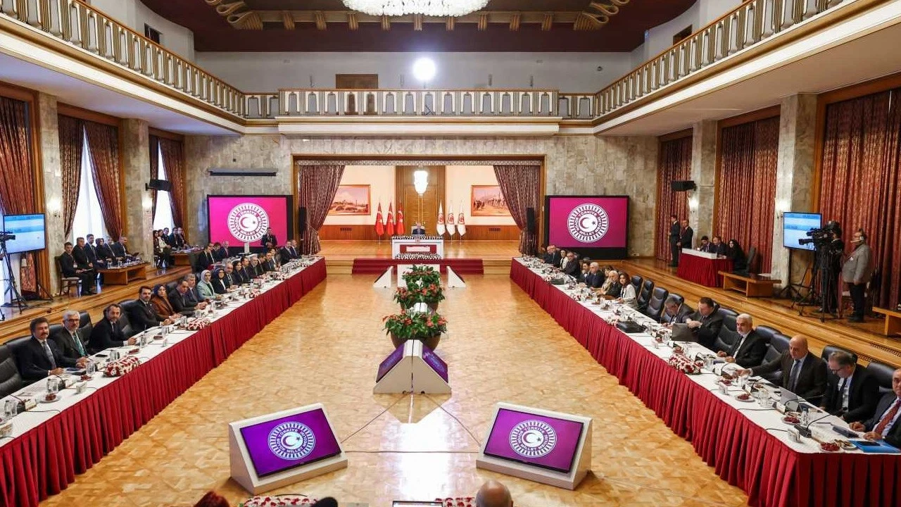 Terörsüz Türkiye sürecinde kritik hafta: Gözler silah bırakma takviminde