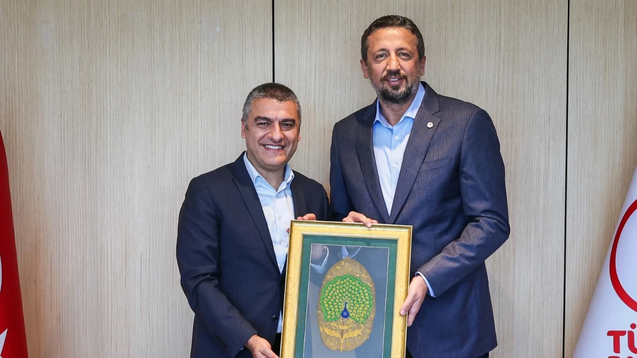 Türkiye Basketbol Federasyonu ile Hepsiburada arasında sponsorluk anlaşması imzalandı