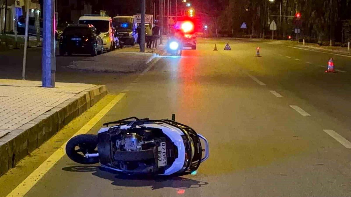 Antalya'da motosiklet kazası: 1 ölü, 1 ağır yaralı