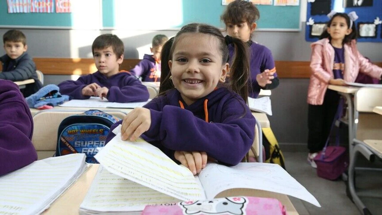 MEB duyurdu! 2026-2027 eğitim öğretim yılı takvimi belli oldu