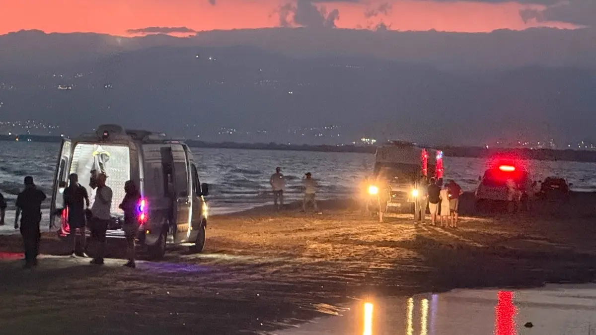Mersin'de aile faciası... Denize giren 5 kişiden 3'ü boğuldu