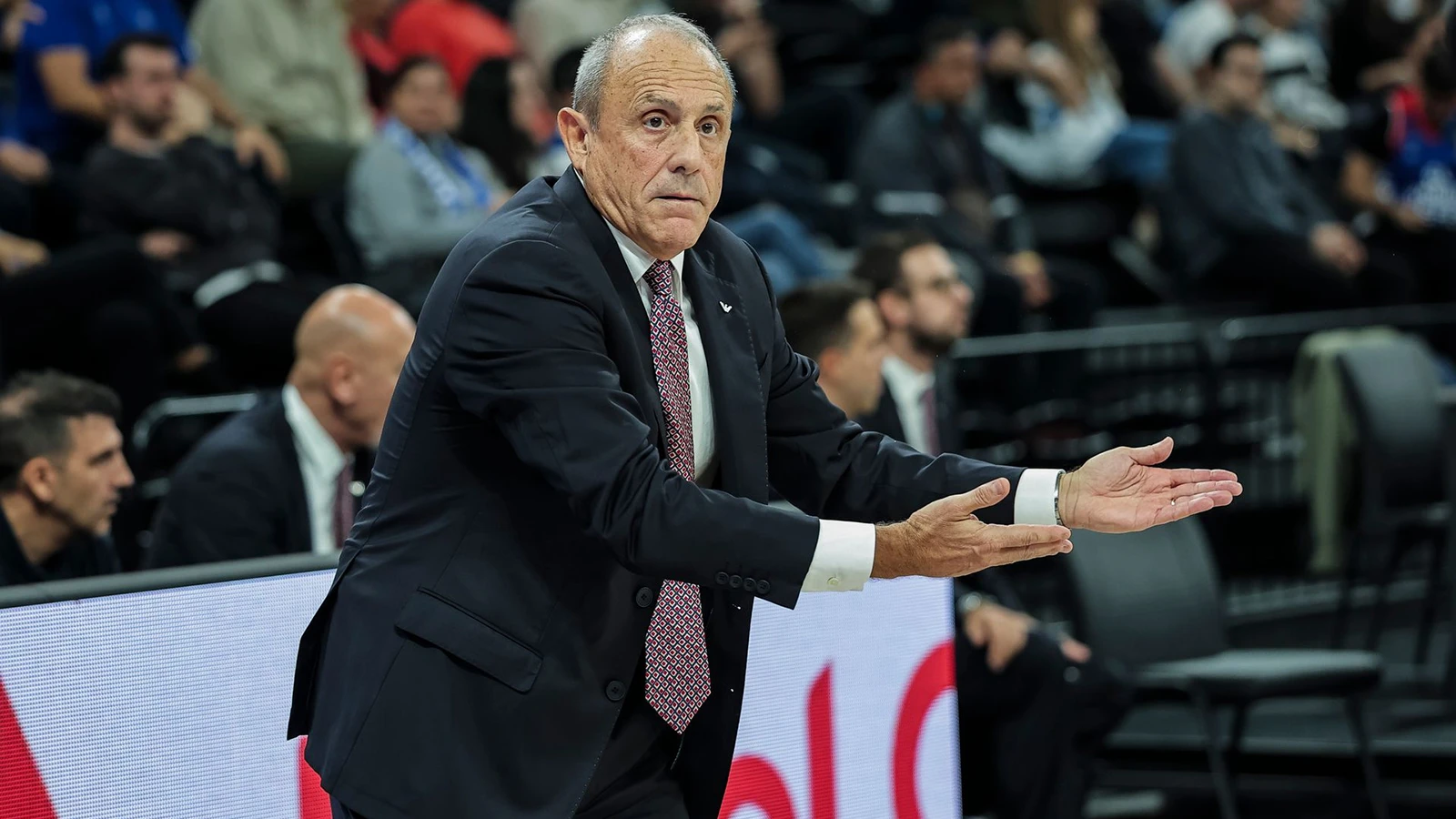 EA7 Emporio Armani Milan, başantrenör Ettore Messina'ya veda etti