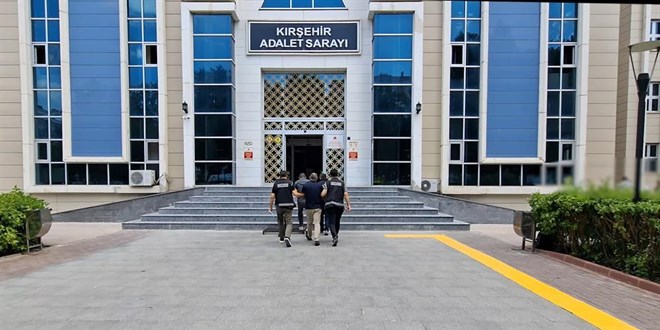 Tapu müdürlüğüne rüşvet operasyonu: 2 tutuklama
