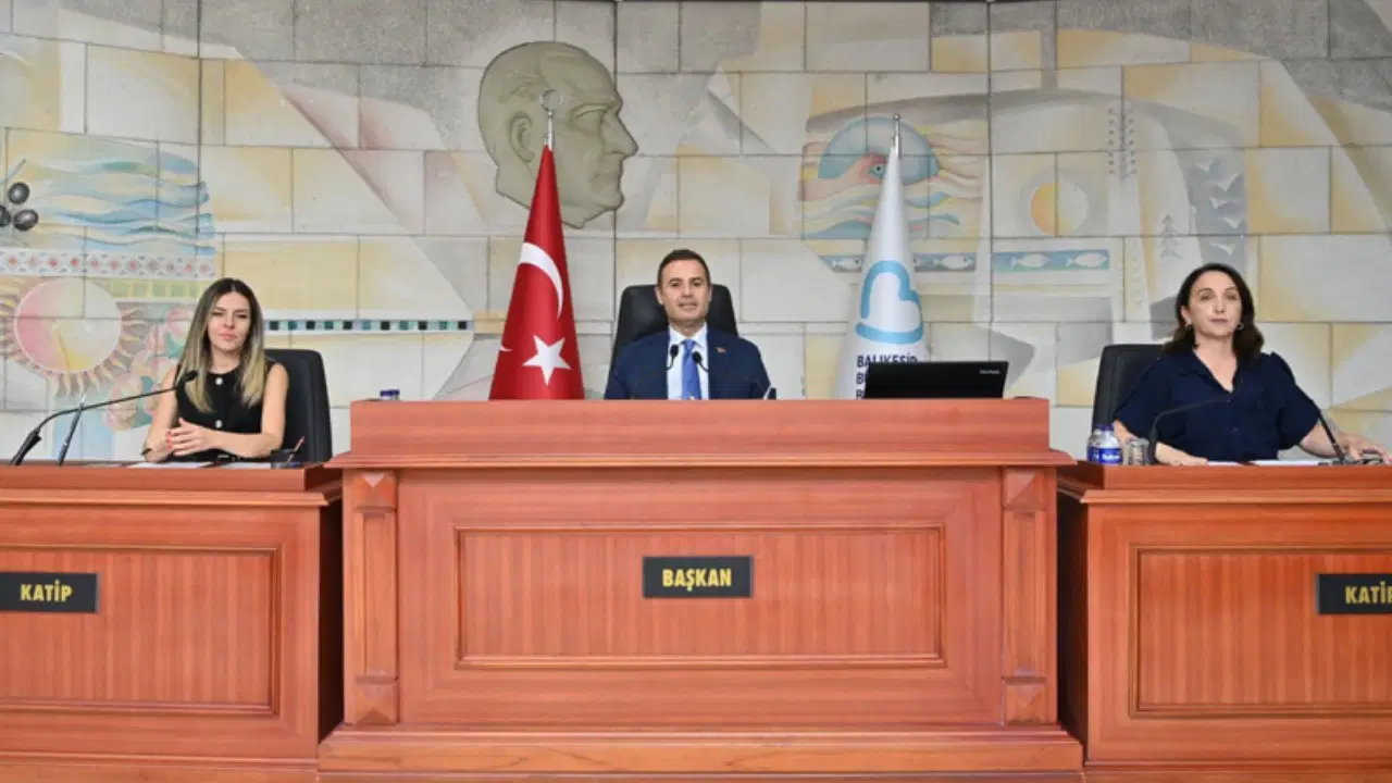 AKP'nin engeline rağmen su indirimi meclisten geçti: Balıkesir'de yüzde 20 indirim kabul edildi