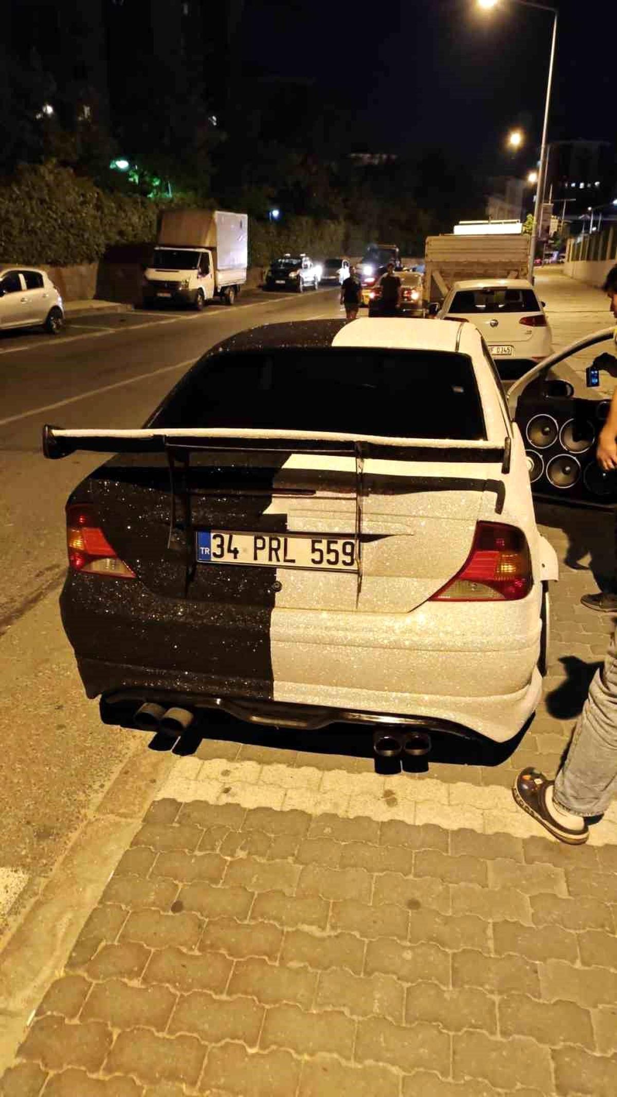 Vatandaşın ihbarı sonuç verdi: Gürültü yapan araç trafikten men edildi