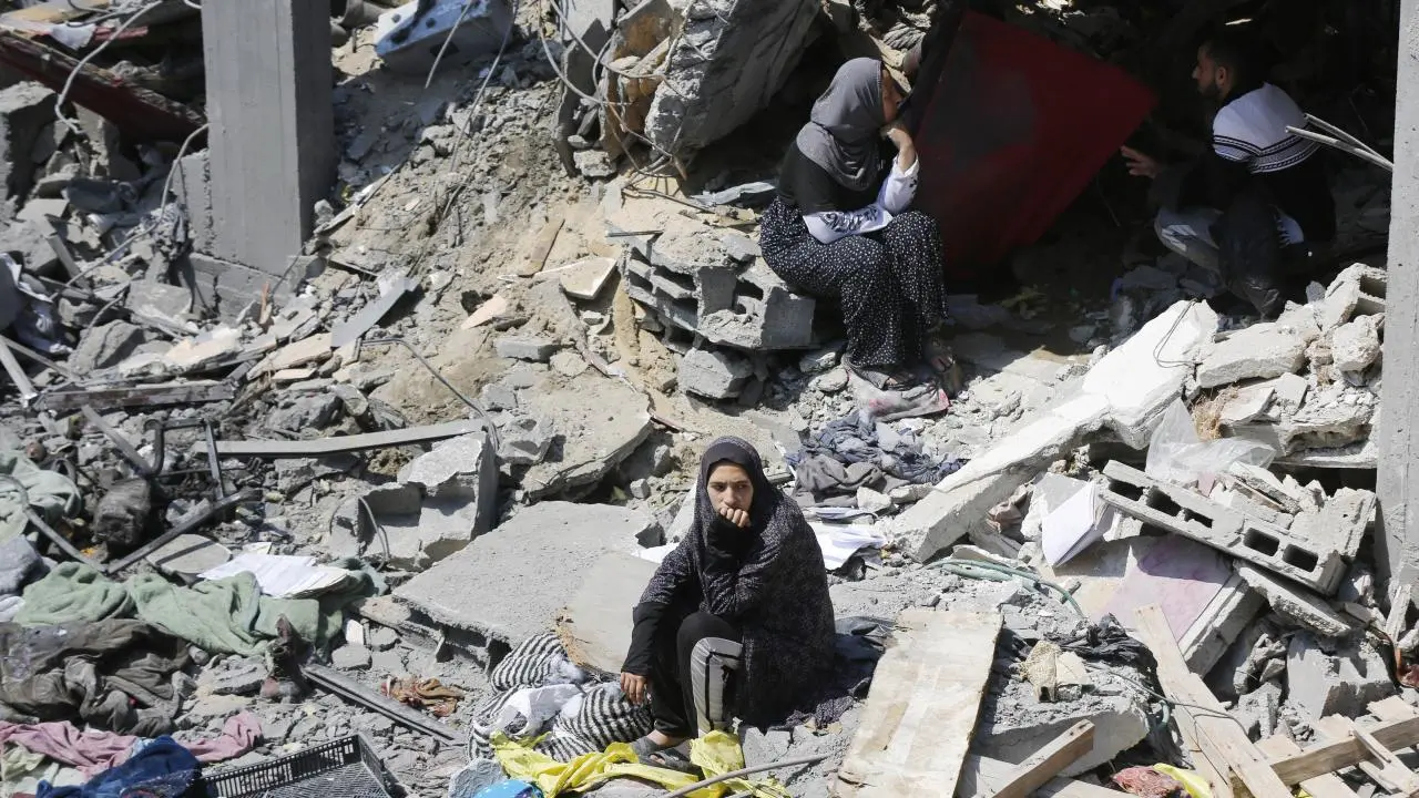 Katil İsrail'in Gazze'ye saldırılarında şehit sayısı 72 bin 996'ya yükseldi