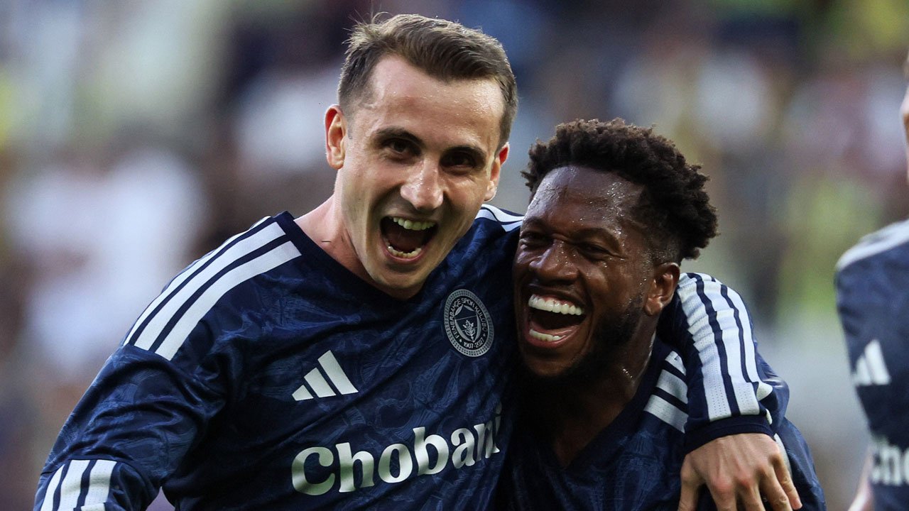 Fenerbahçe'de yabancı çıkmazı: Gözler Fred ve Talisca'da