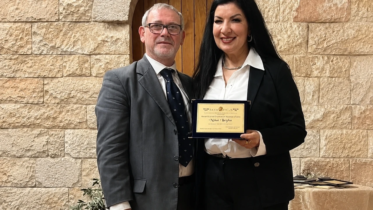 Şair Nisa Leyla Fransa’da barışın sesi olacak