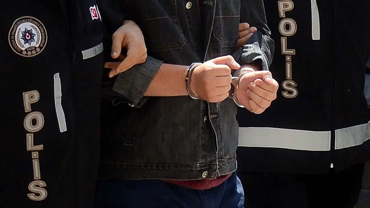 İstanbul merkezli 11 ilde 'yasa dışı bahis' operasyonu: 44 gözaltı, 29 mal varlığına tedbir