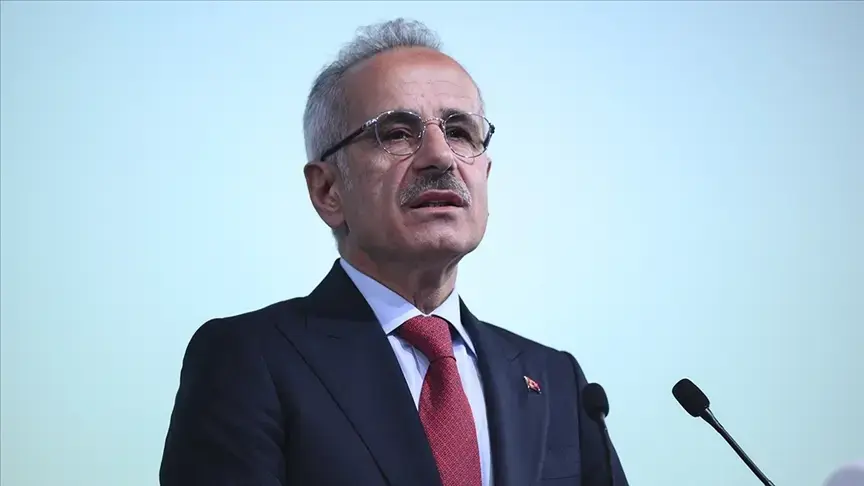Bakan Uraloğlu: Türk sahipli 11 gemi Hürmüz Boğazı'nı güvenli şekilde geçti