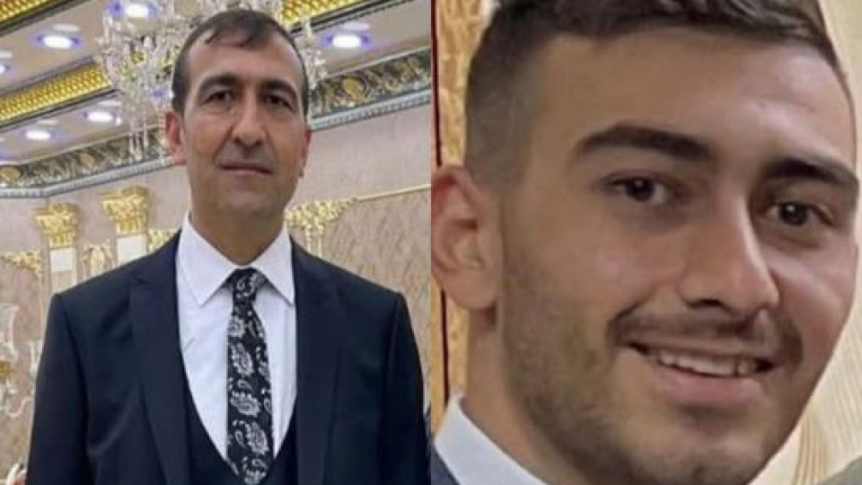 Otomobil TIR'a saplandı! Baba ile oğlu öldü