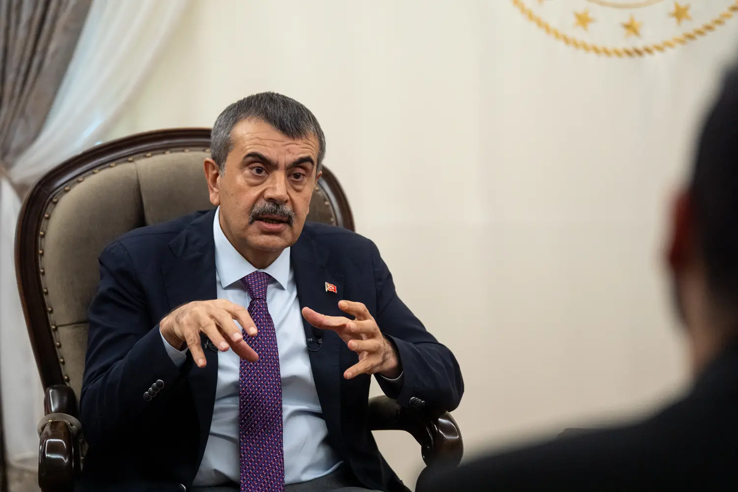 FETÖ'nün eğitim ağına büyük darbe! Bakan Tekin: 33 bin personel ihraç edildi