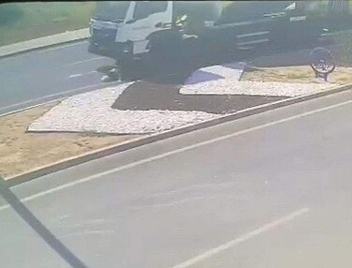 Beton mikserinin çarptığı yaya öldü