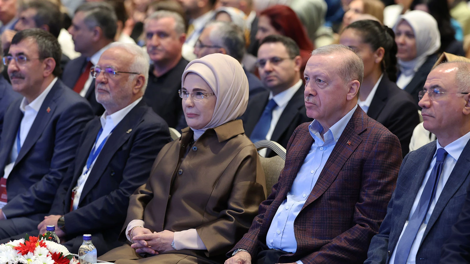 Emine Erdoğan'dan 'AK Parti 33'üncü İstişare ve Değerlendirme Toplantısı' paylaşımı