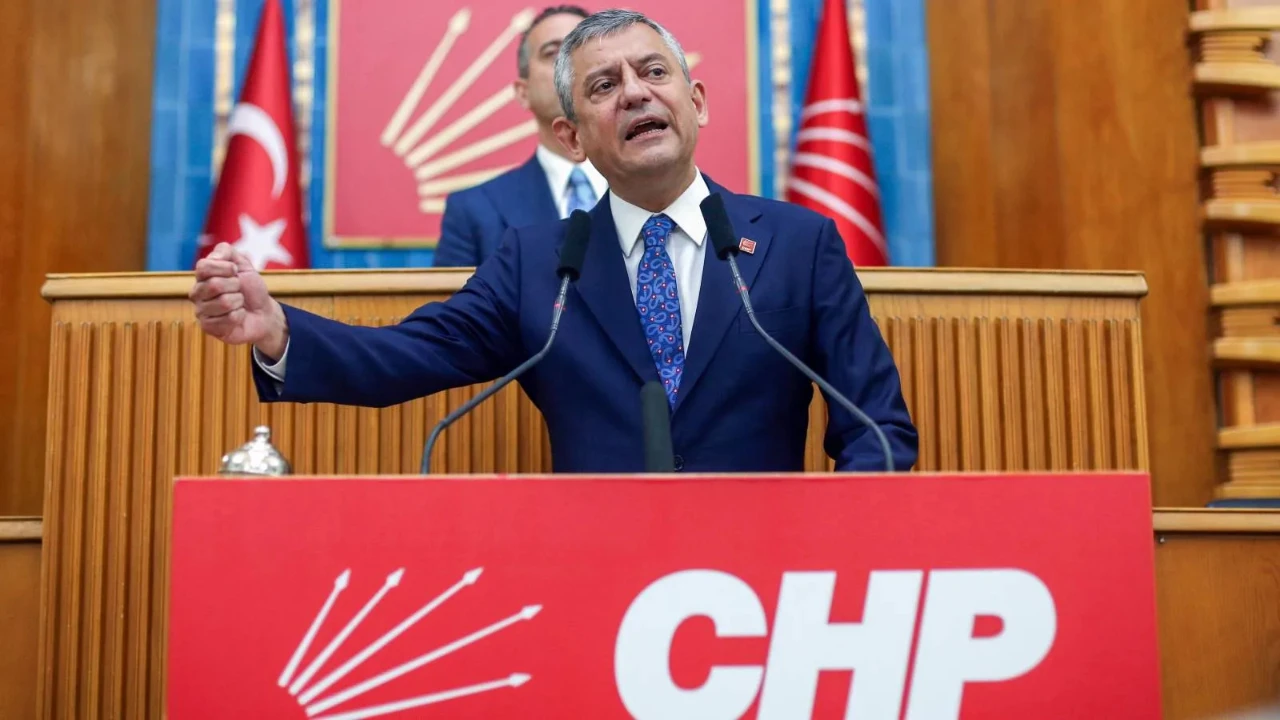 Kamuoyu CHP'deki son gelişmelere ve yeni parti seçeneğine nasıl bakıyor?
