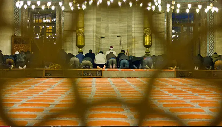 CUMA NAMAZI SAATİ İSTANBUL: Cuma namazı kaçta kılınacak? Diyanet İstanbul, Ankara, İzmir cuma saati! Cuma namazı kaç rekat?