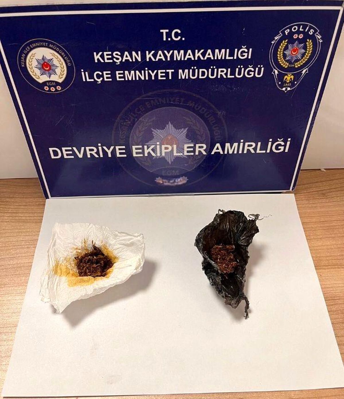 Keşan'da polisin durdurduğu şüphelinin üzerinden uyuşturucu çıktı