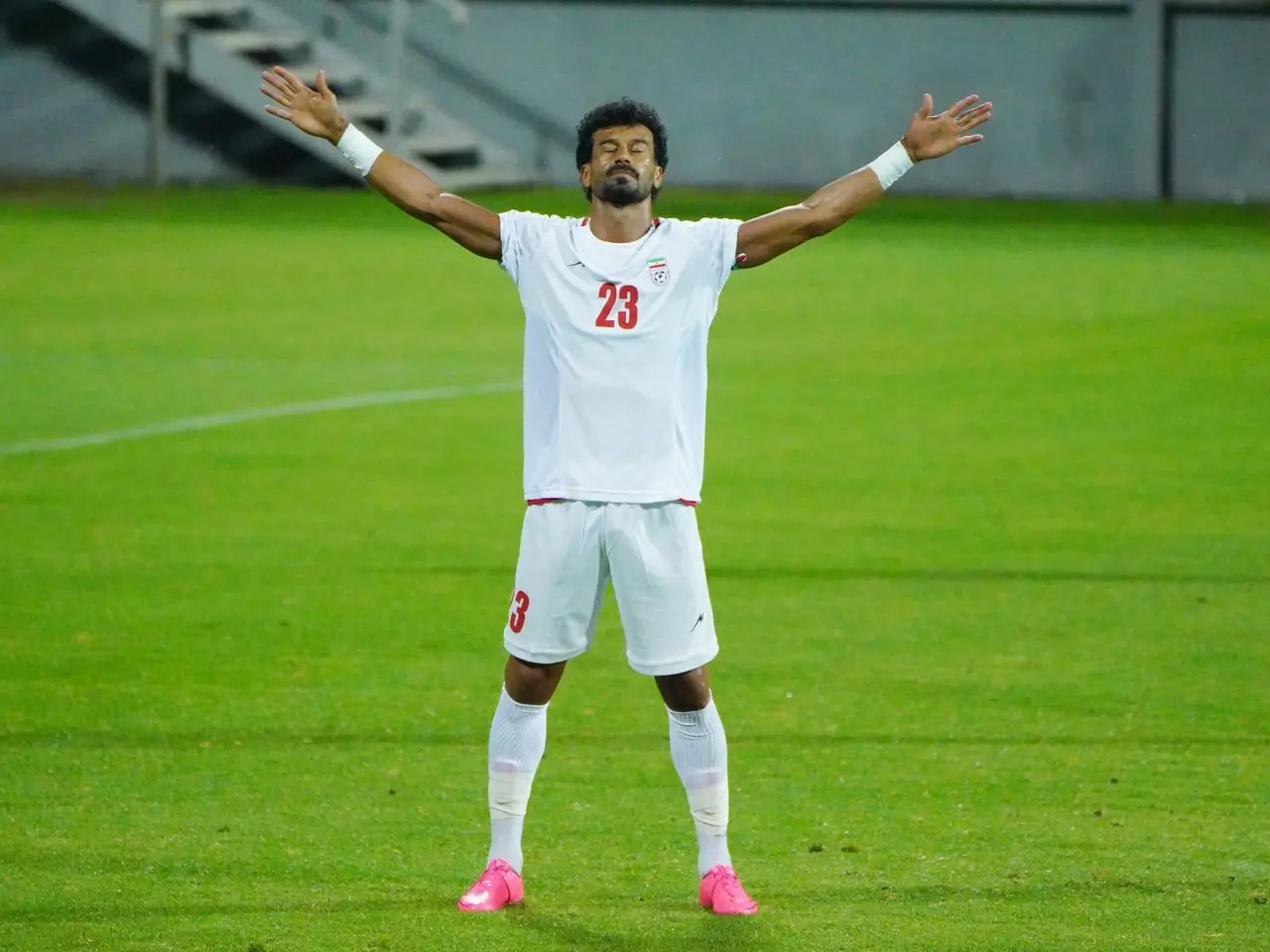 İran, Mali'yi 2 golle geçti