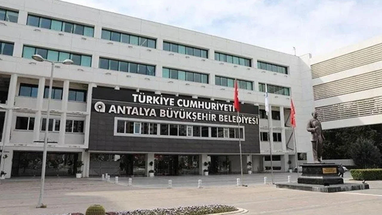 Antalya Büyükşehir Belediyesi'ne yönelik soruşturmada 5 tutuklama daha