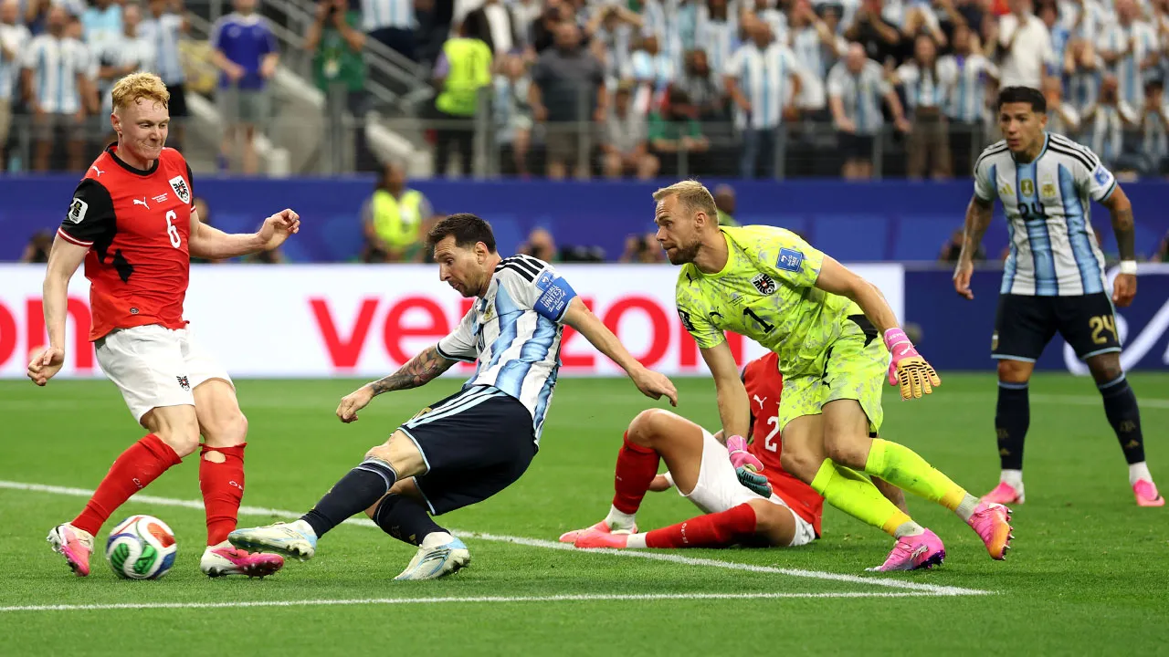 Tiyatro bitti, futbol başladı: En gollü kupa!