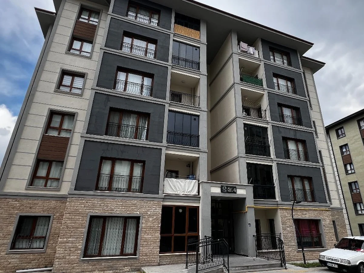 Kayseri'de annesiyle tartışan babasını bıçakladı