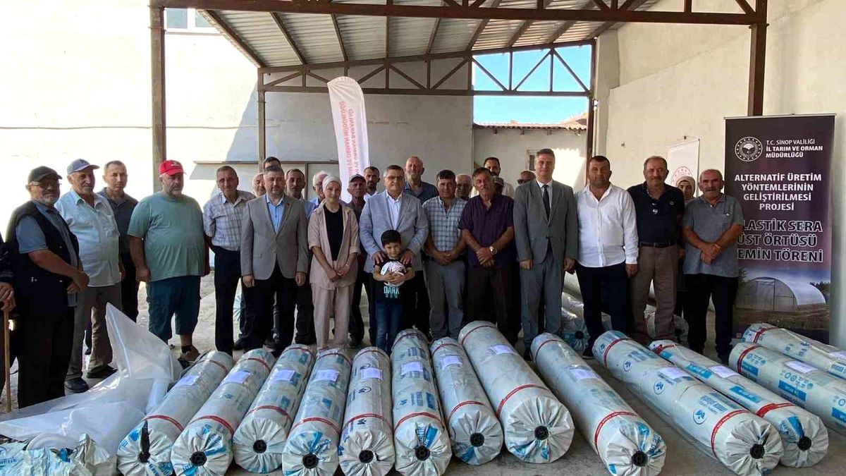 Sinop'ta 83 çiftçiye yüzde 50 hibeli sera örtüsü desteği