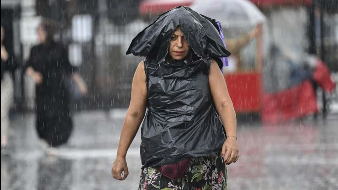 Meteoroloji uzmanı tarih vererek uyardı: Sıcaklıklar düşüyor, sağanak yağış geliyor