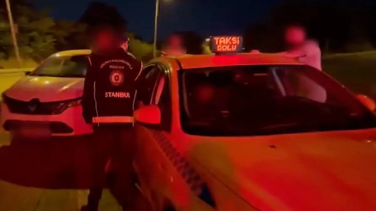İstanbul'da göçmen kaçakçılığı operasyonu: Şok evleri basıldı, 39 düzensiz göçmen yakalandı