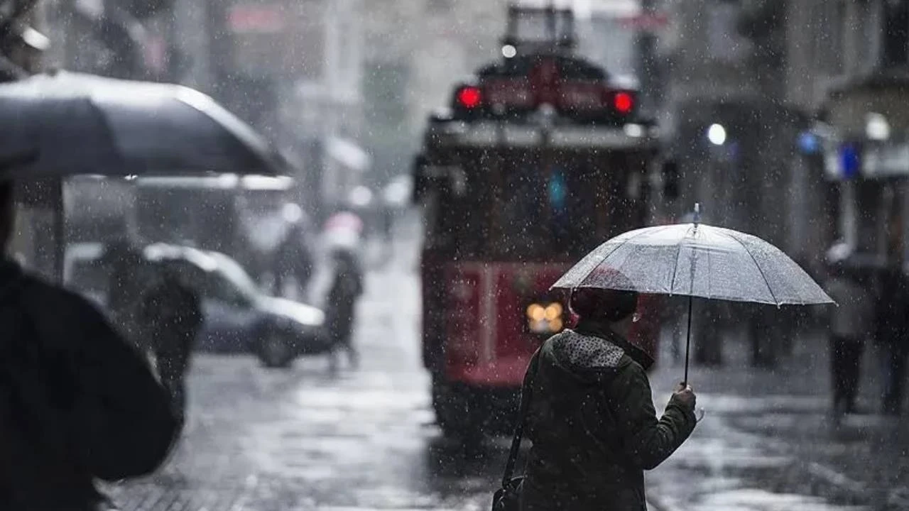 İstanbul için kuvvetli sağanak uyarısı: Avrupa Yakası'nda sel riski